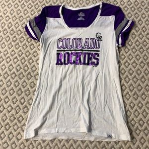 Never worn Colorado Rockies size large shirt